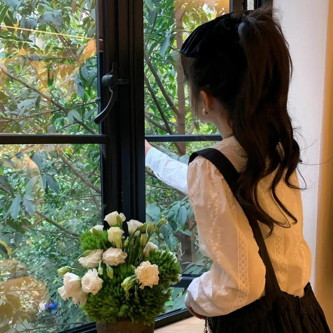 然后，她找到了我
